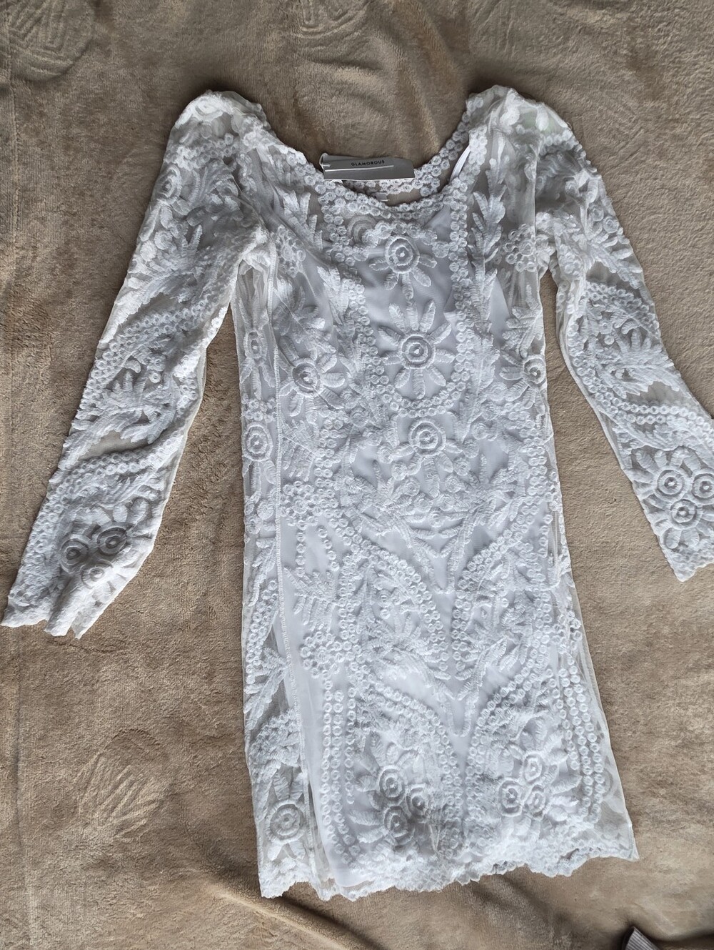 Glamorous Brand Size Small New Elegant White Lace Long-Sleeve Dress